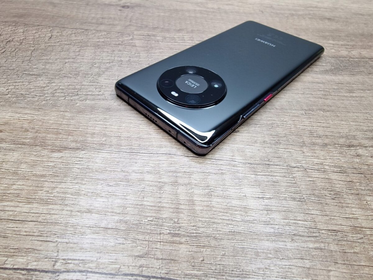 12796002277